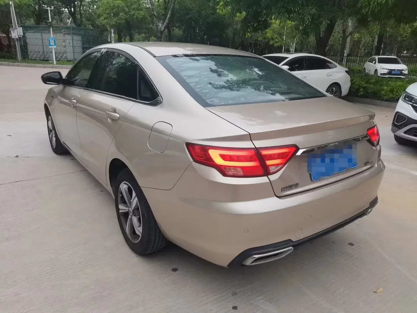 Geely Emgrand GL