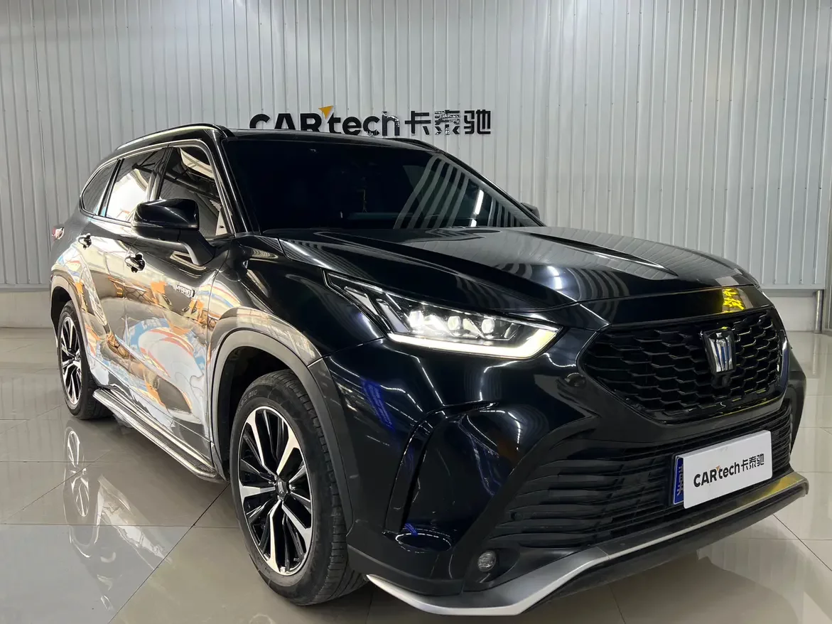 Toyota Crown Kluger