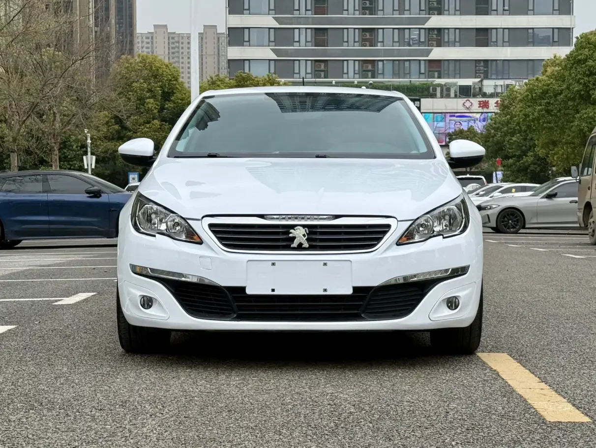 Peugeot 308S