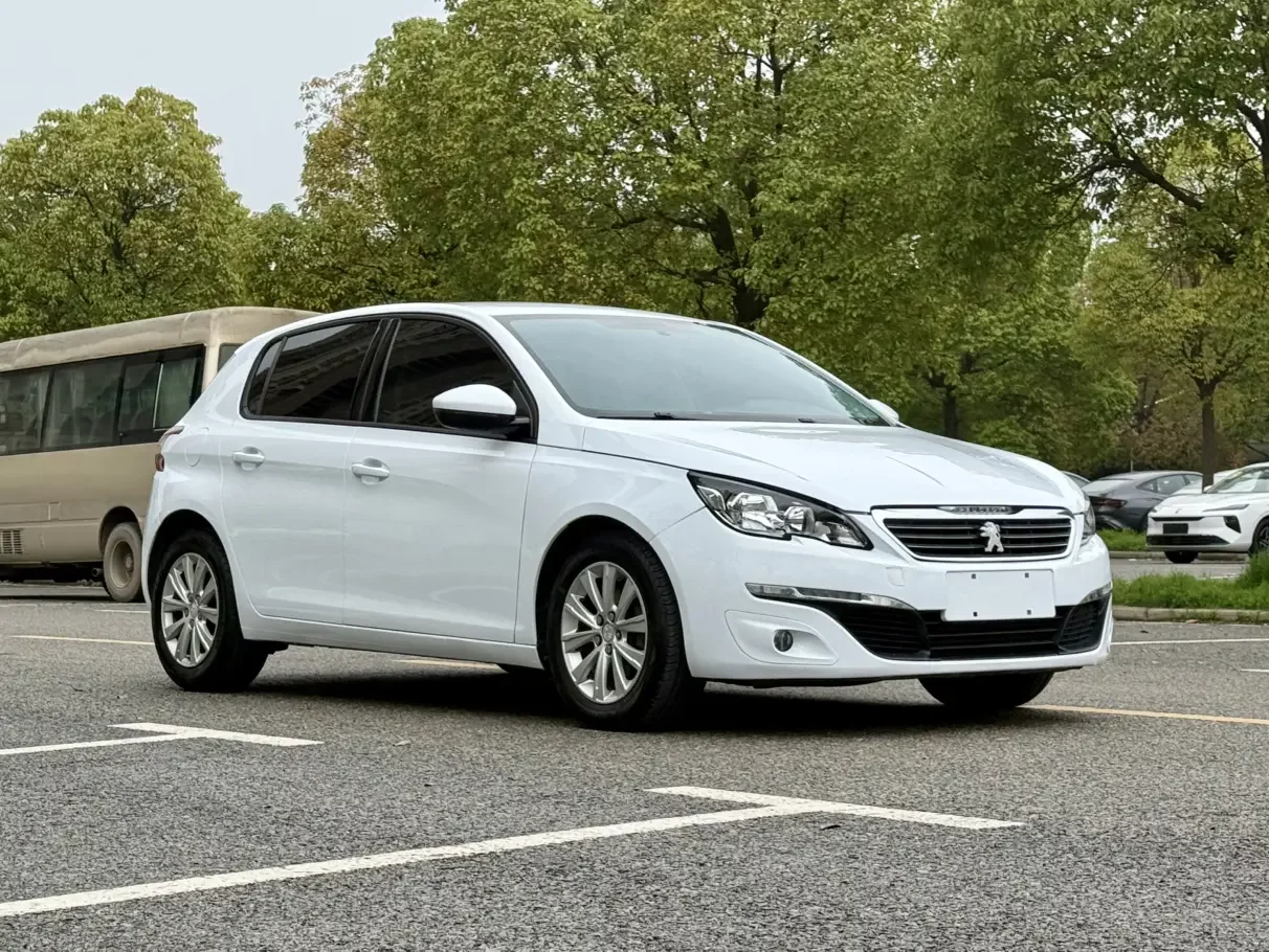 Peugeot 308S
