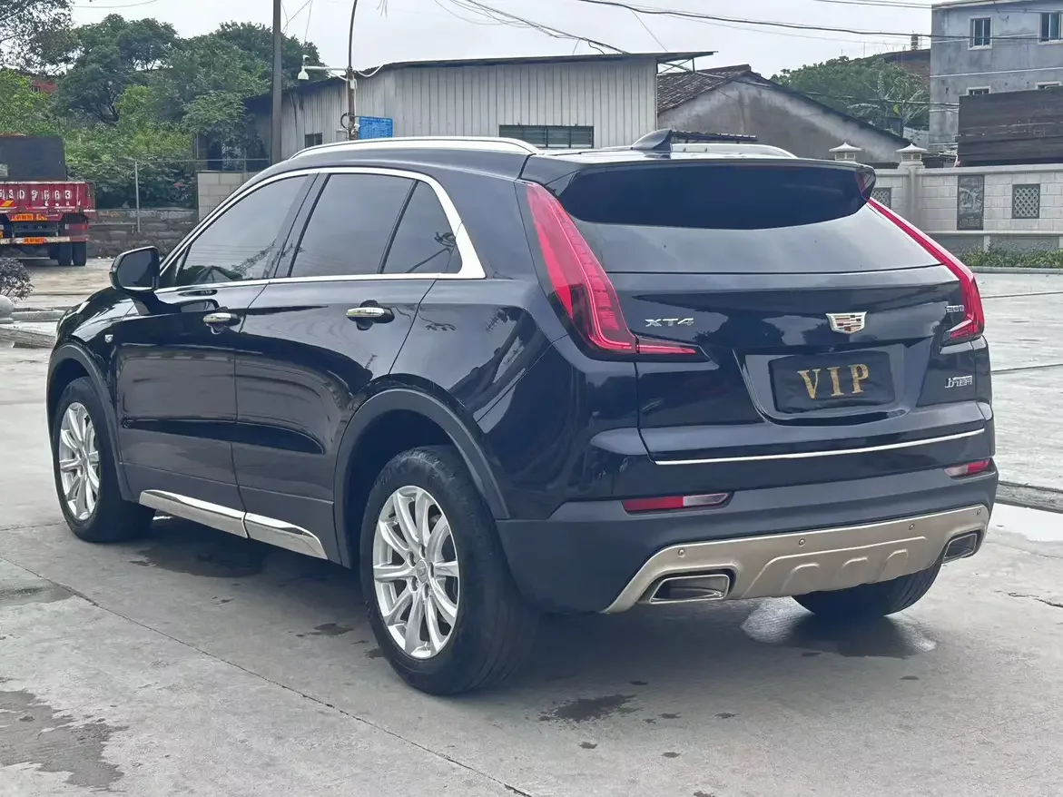 Cadillac XT4