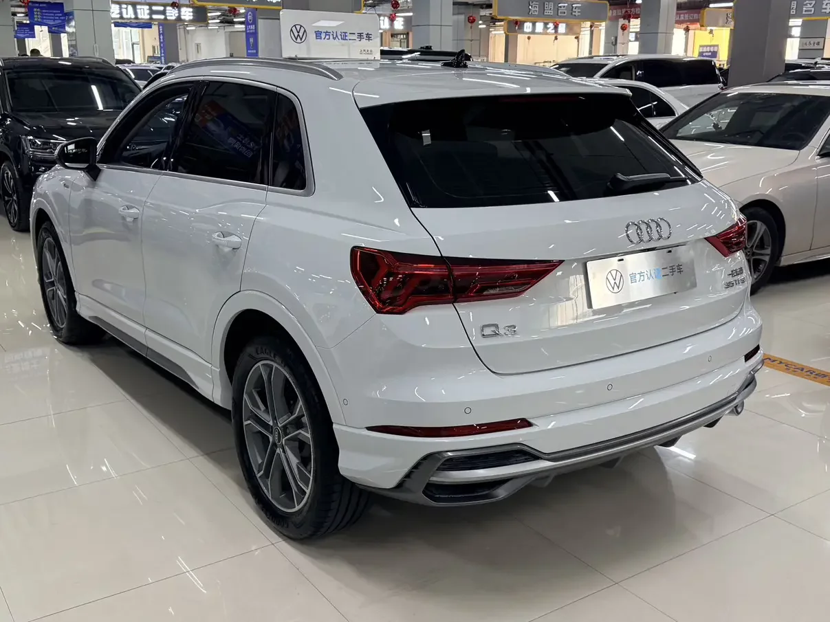 Audi Q3
