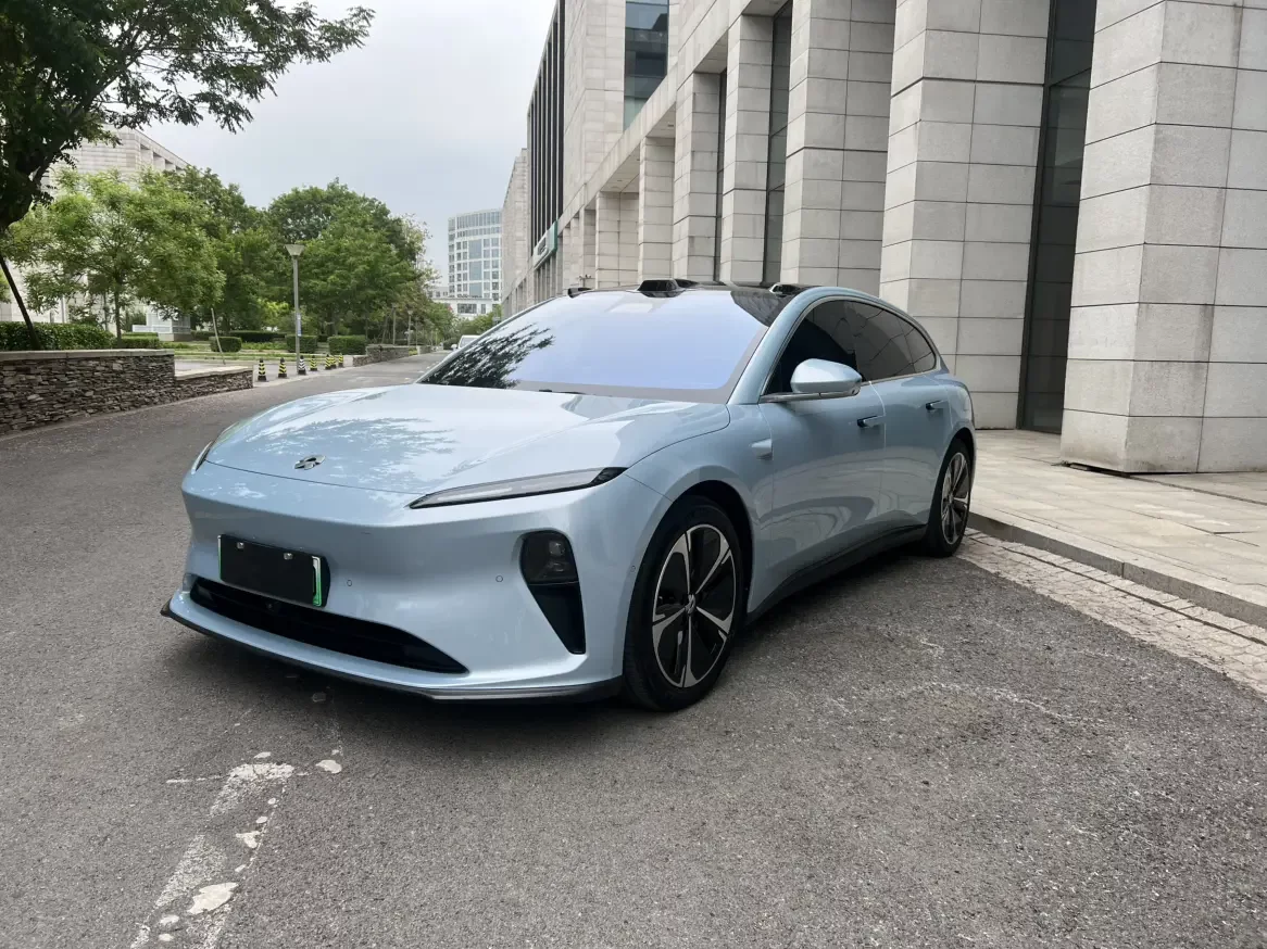 NIO ET5T  из Китая