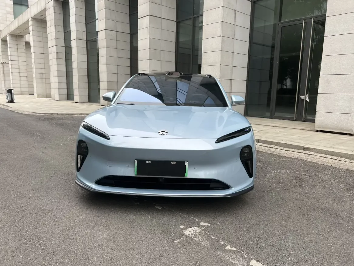 NIO ET5T  из Китая