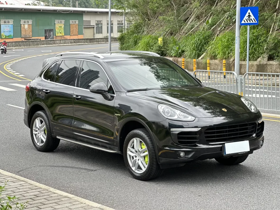 Porsche Cayenne E-Hybrid