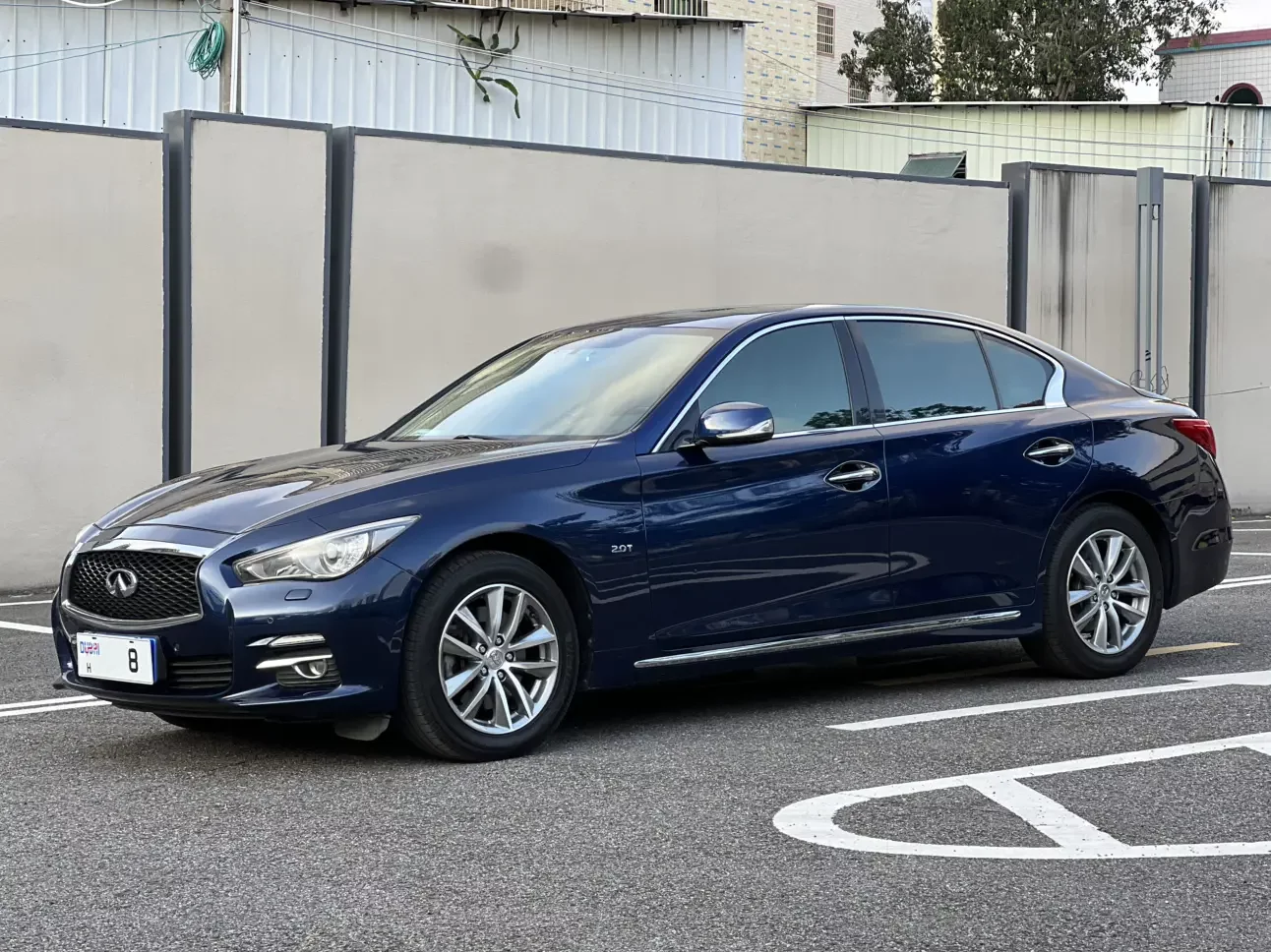 Infiniti Q50L