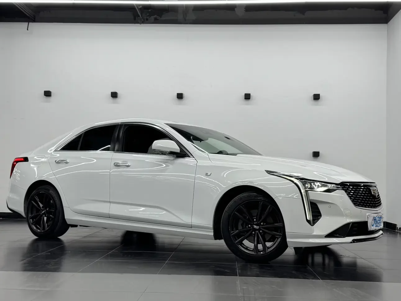 Cadillac CT4