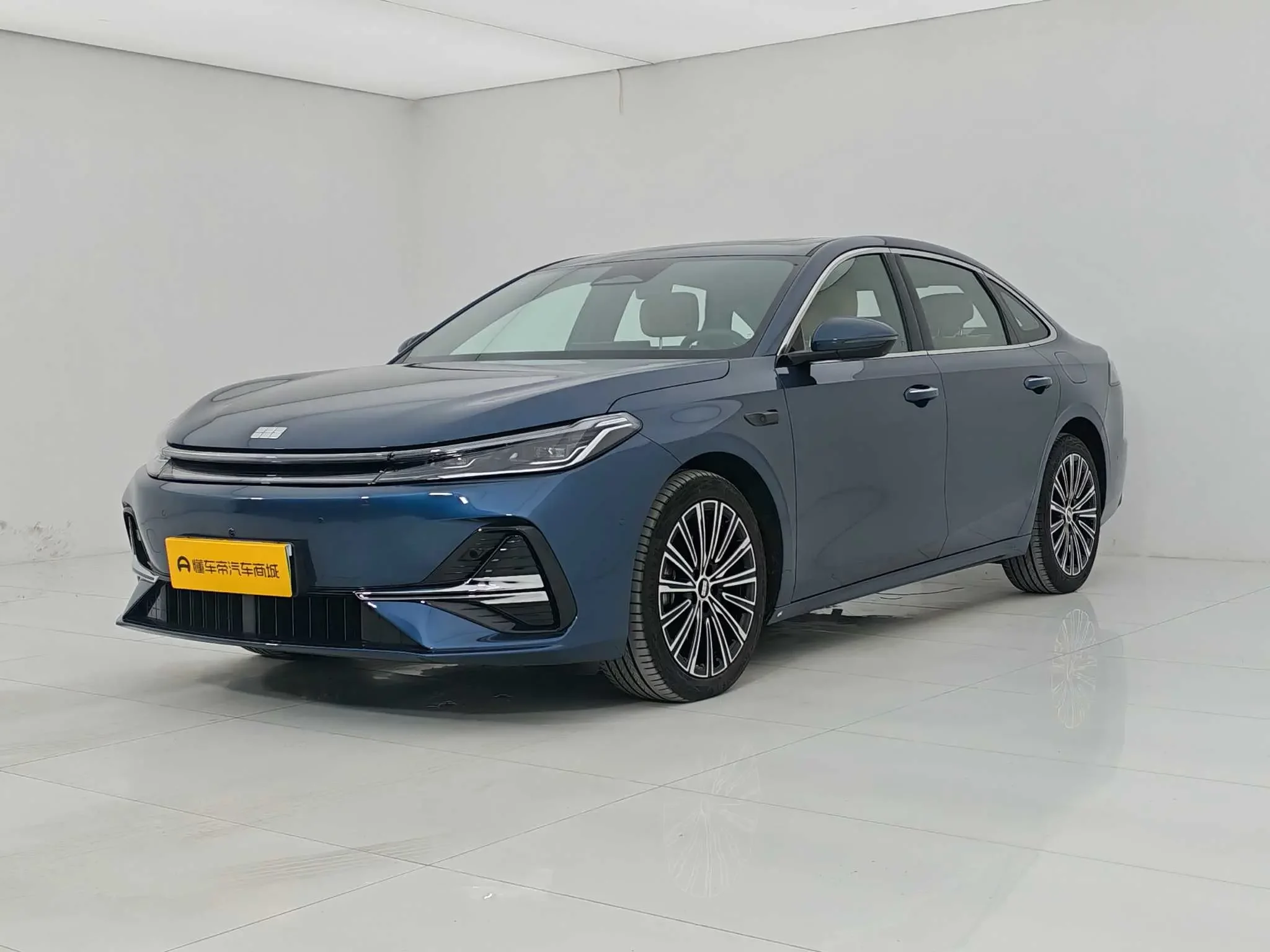 Geely Galaxy A7 EM