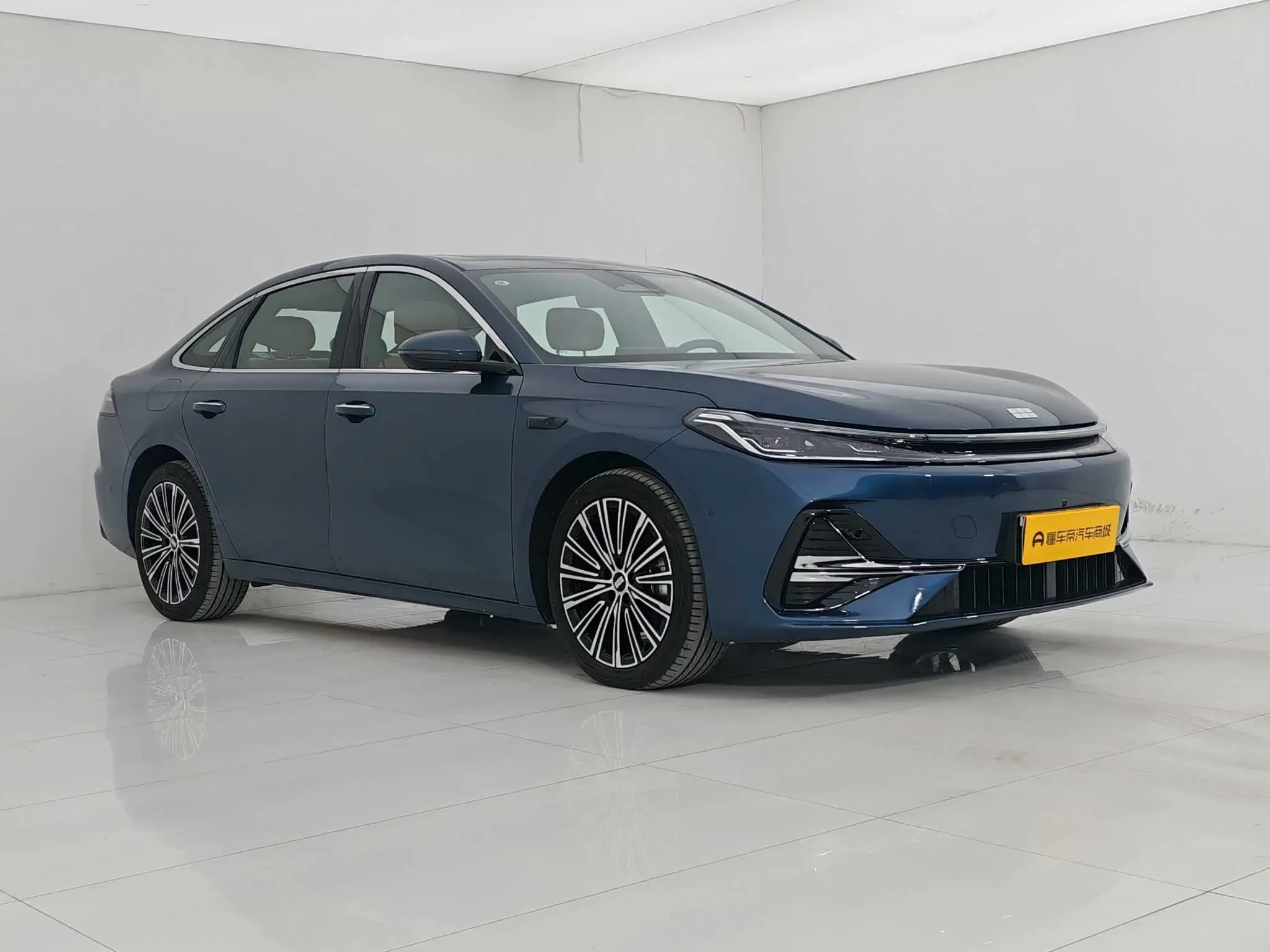 Geely Galaxy A7 EM