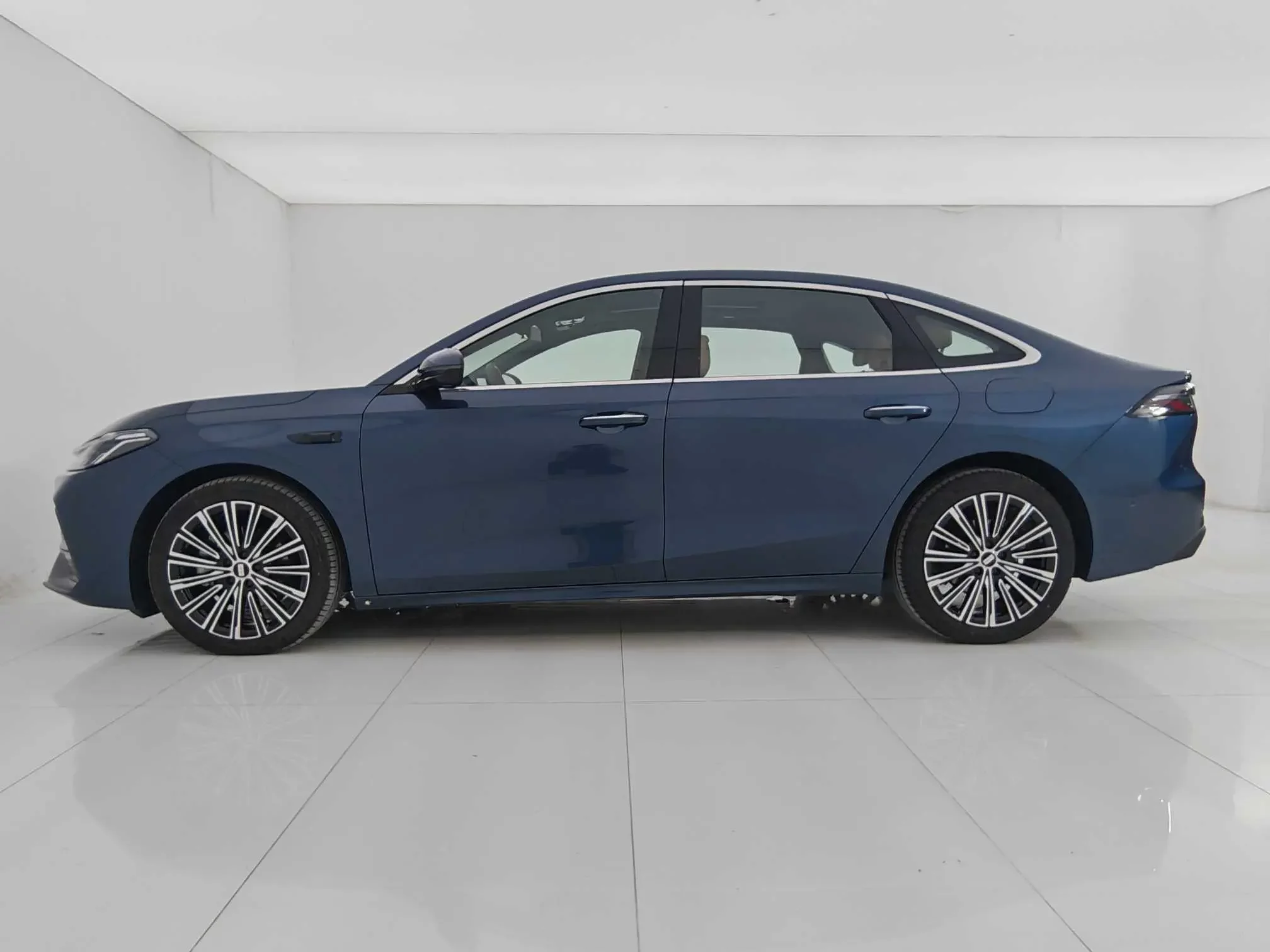 Geely Galaxy A7 EM