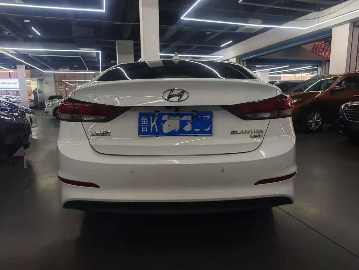 Hyundai lead