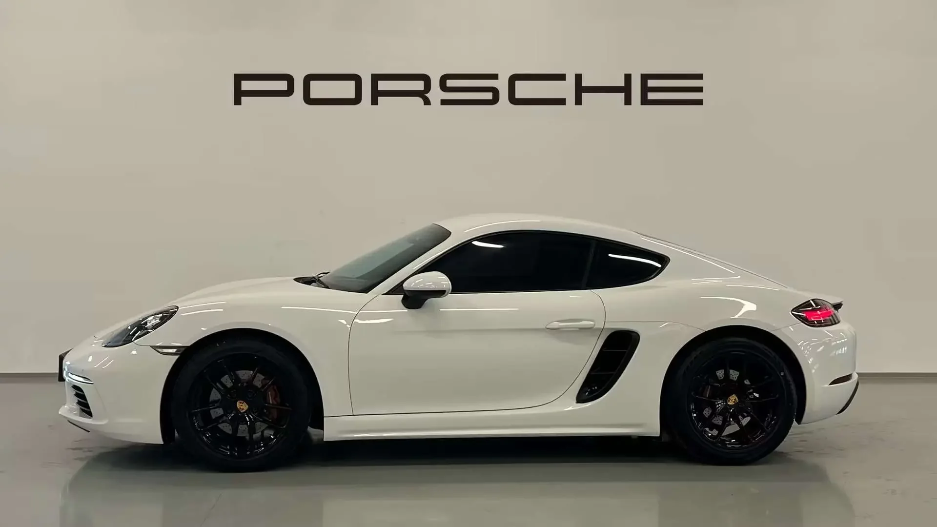 Porsche 718
