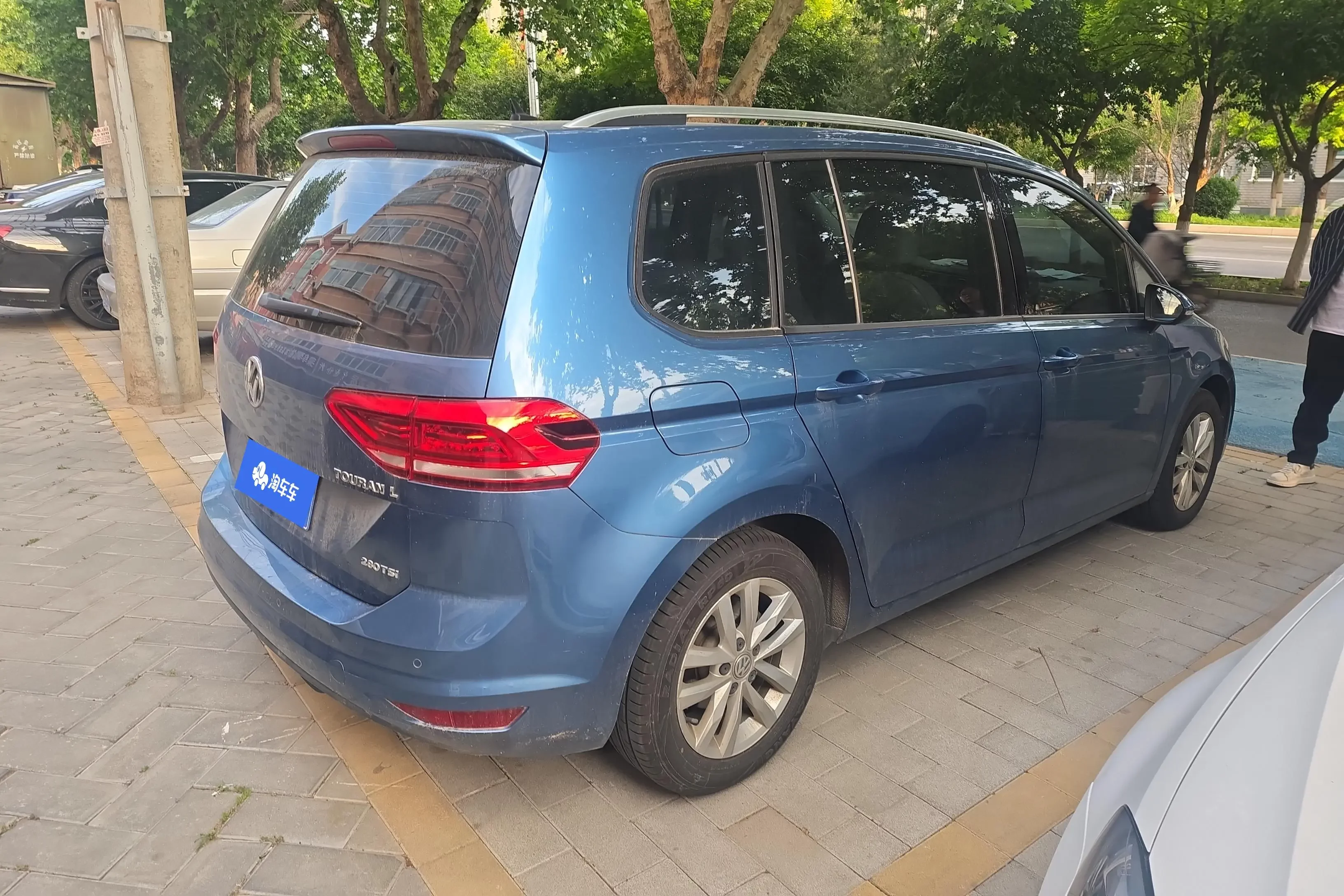 Volkswagen Touran L