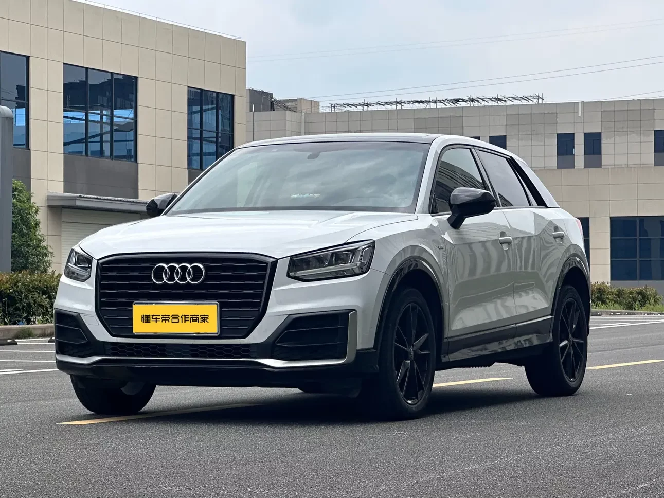 Audi Q2L