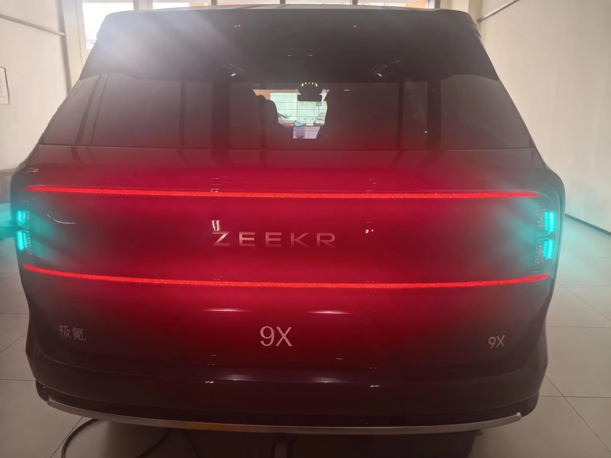 ZEEKR 9X
