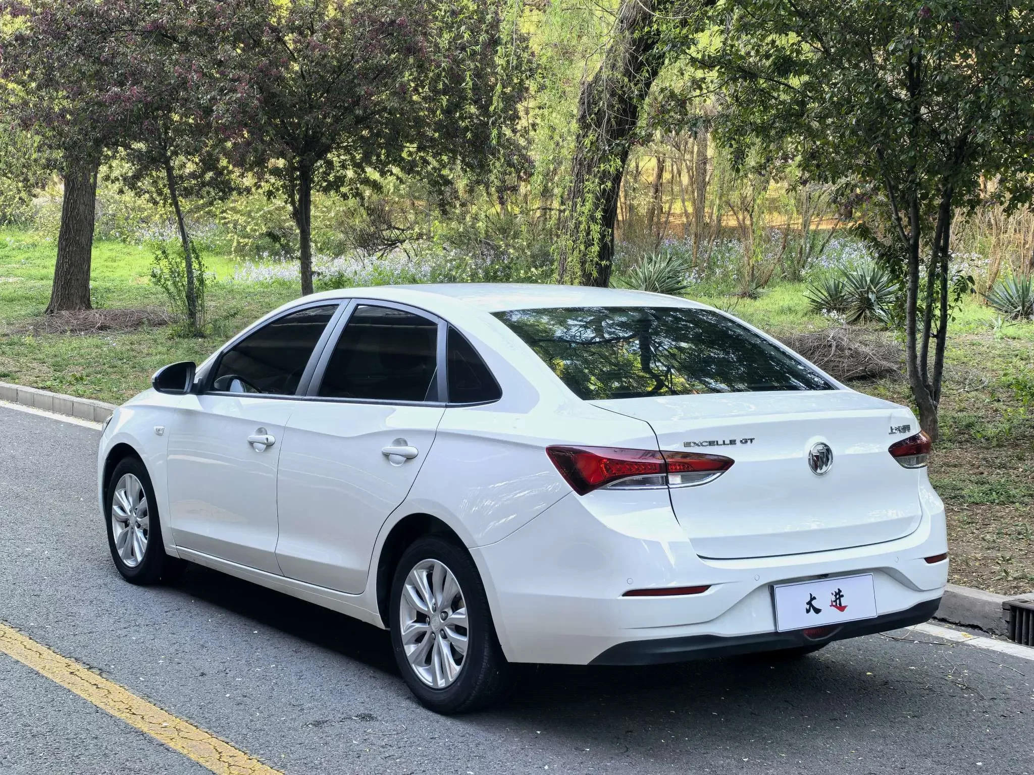Buick Yinglang
