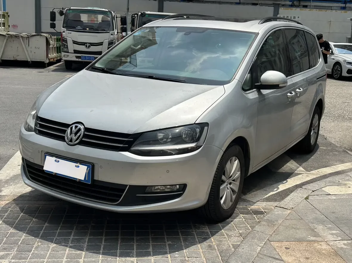 Volkswagen Sharon