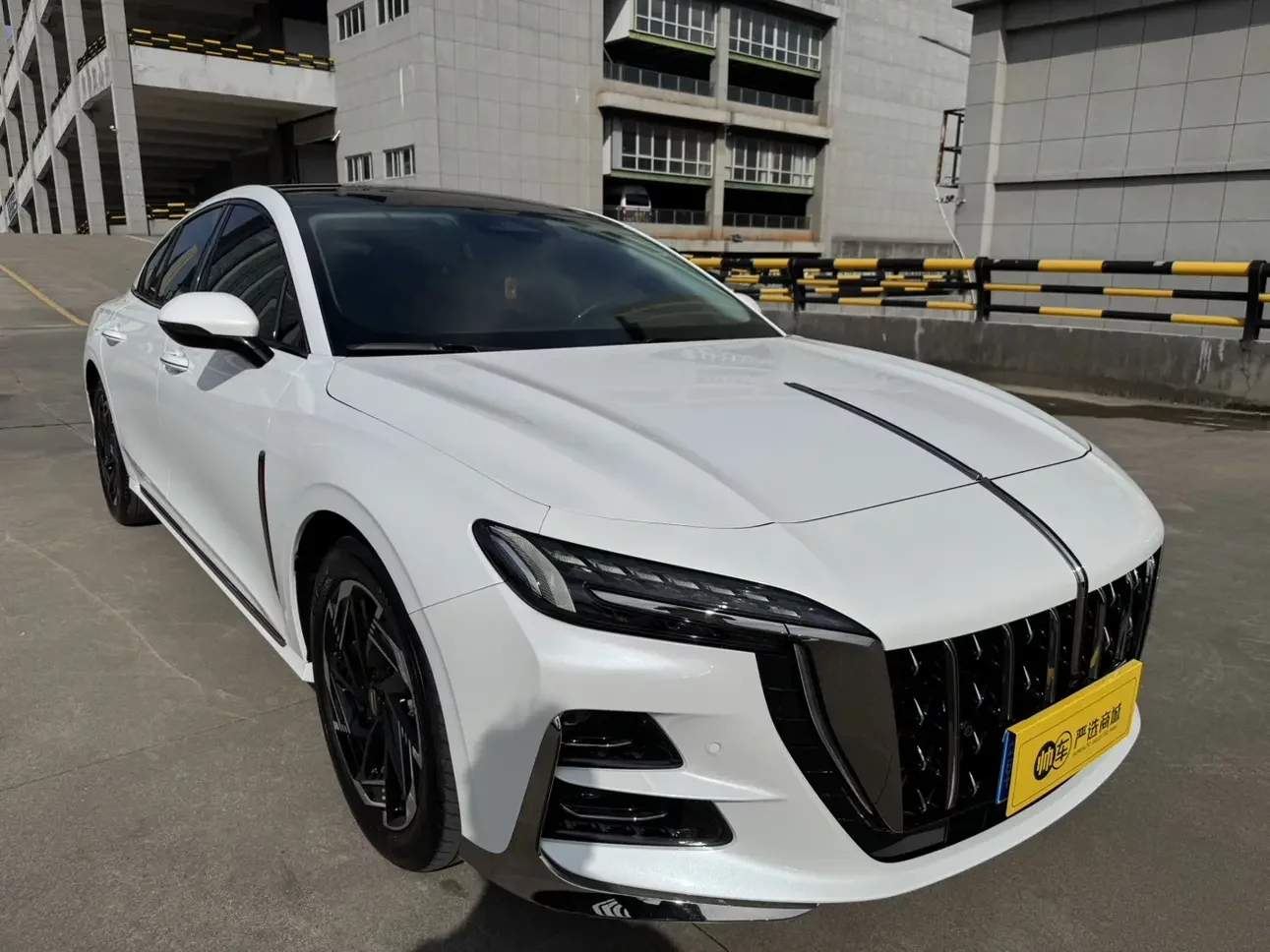 Hongqi H6