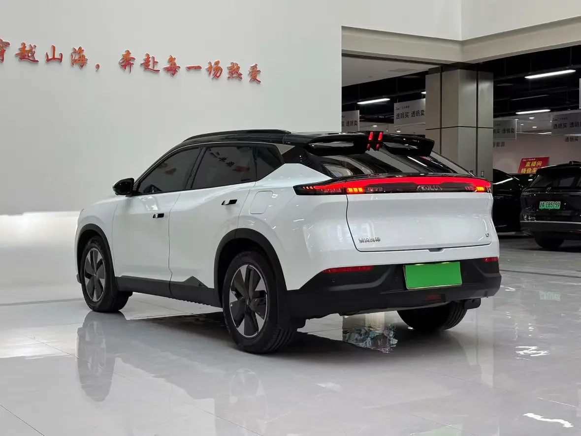 Dongfeng Fengshen L7 PHEV