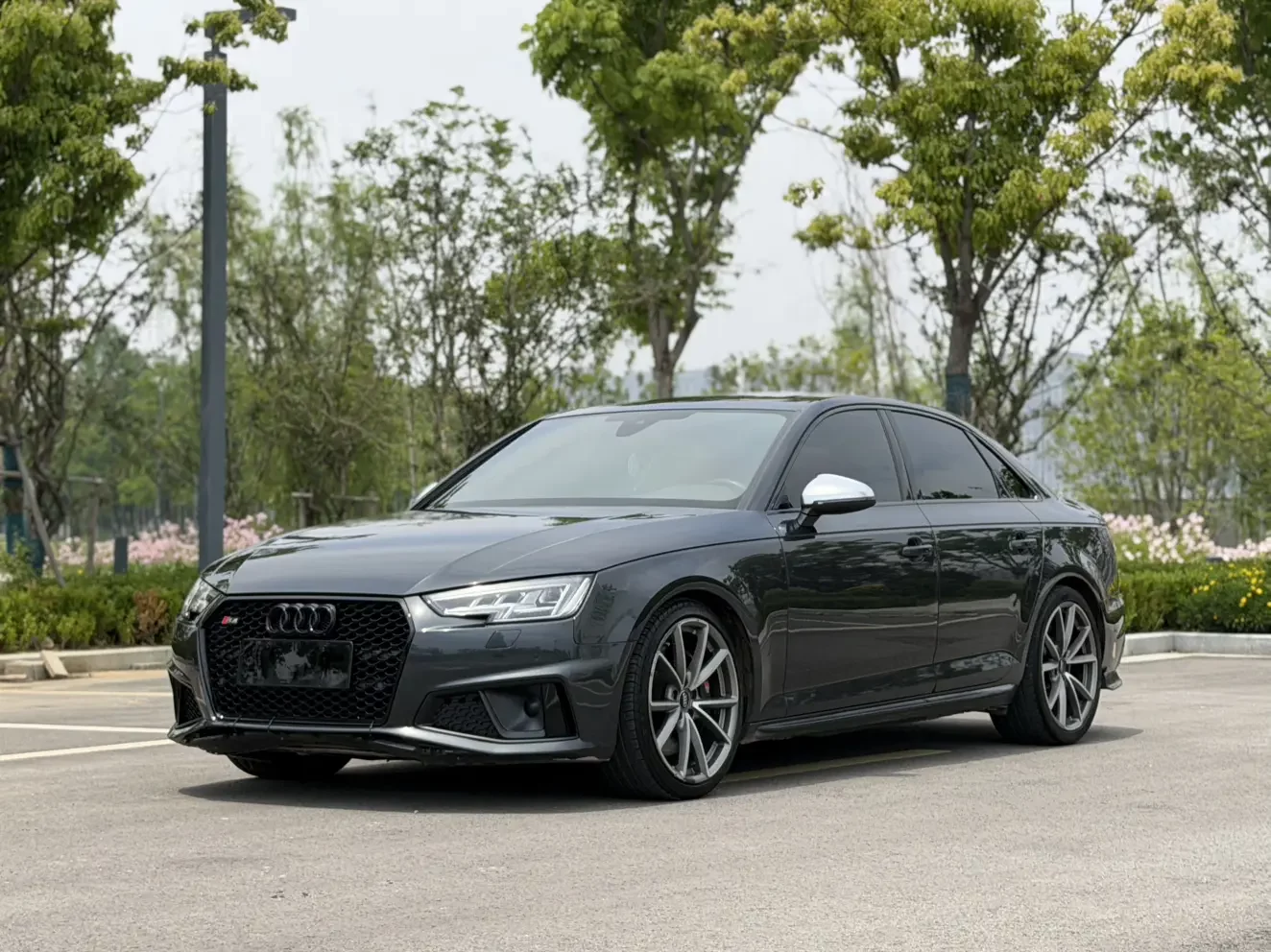 Audi S4