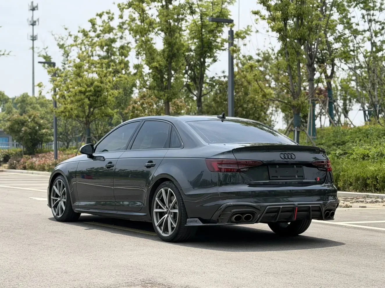 Audi S4