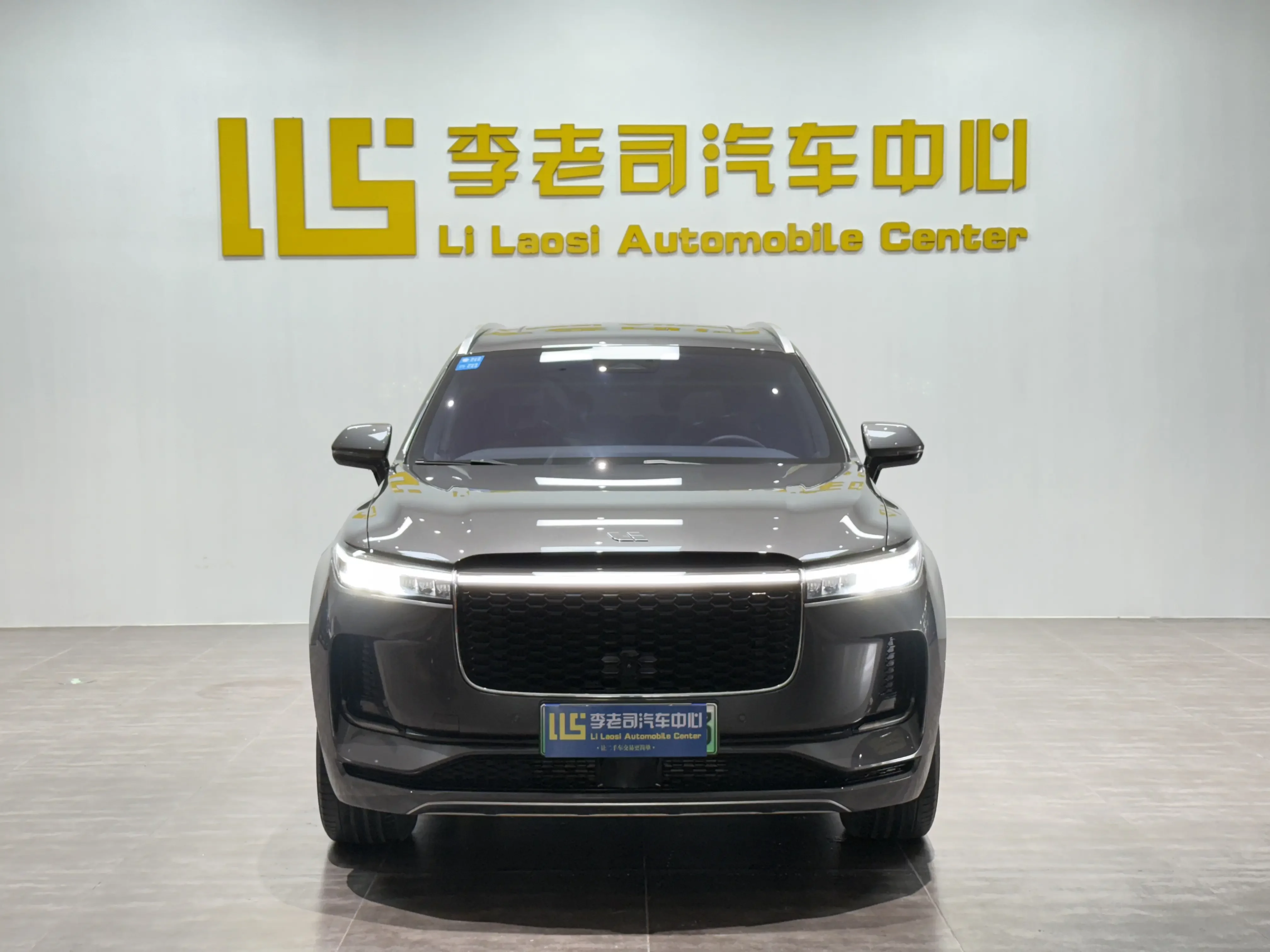 Li ONE (Ideal ONE)  из Китая