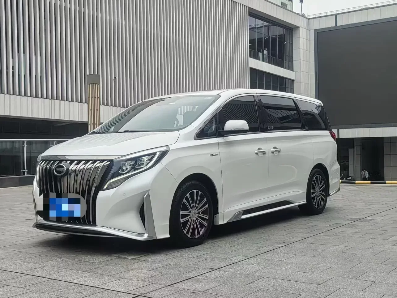 GAC Trumpchi M8