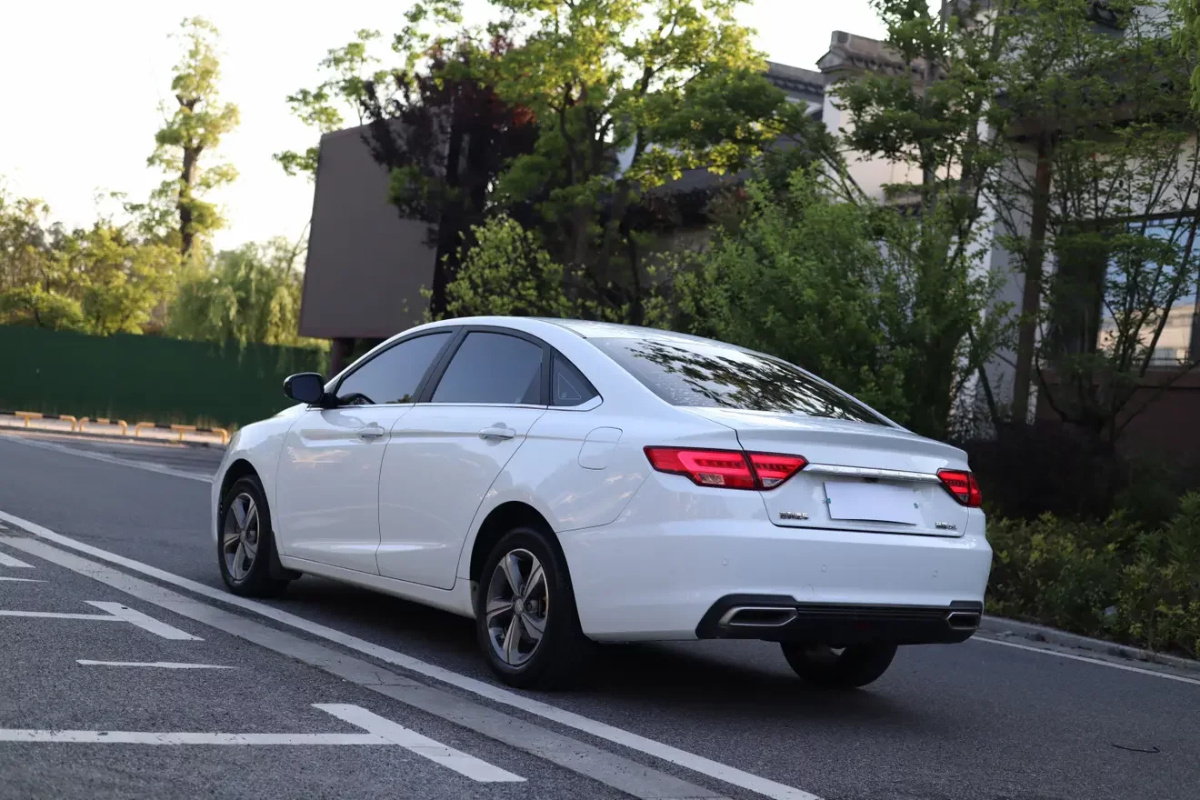 Geely Emgrand GL