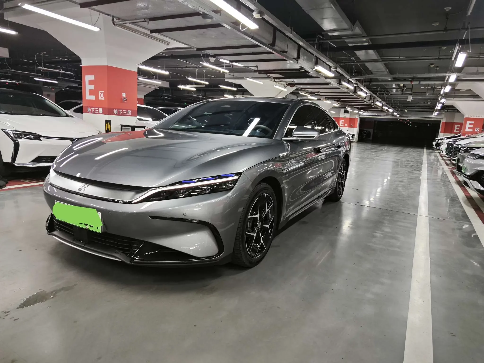 BYD Han EV