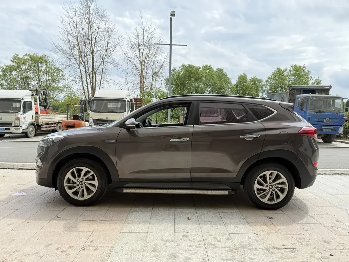 Hyundai Tucson L