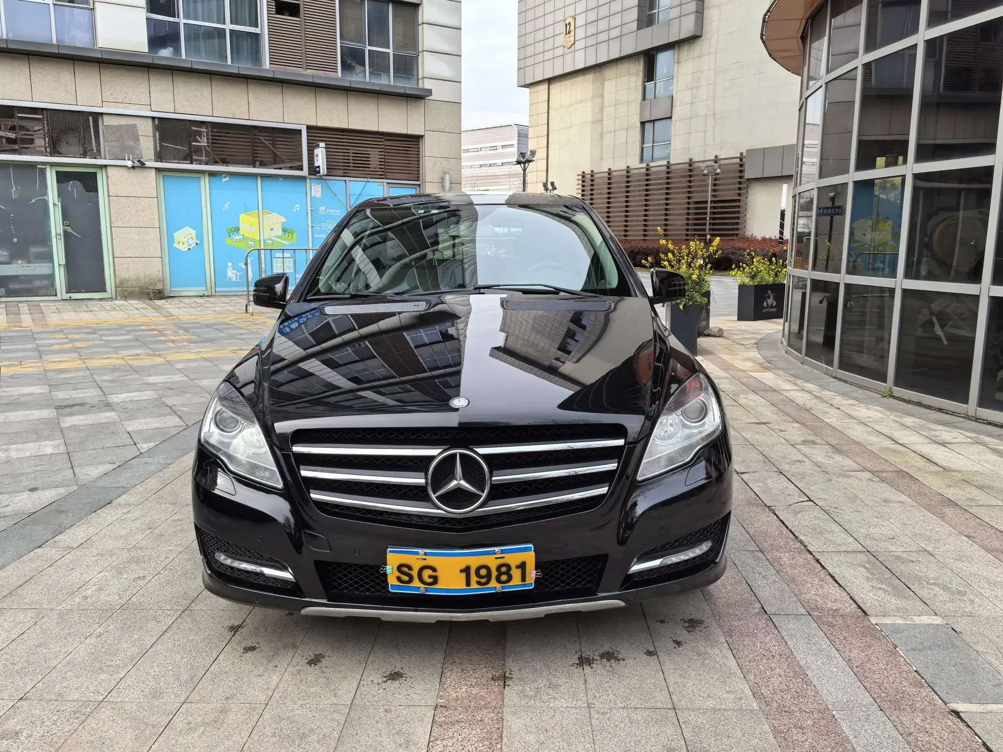 Mercedes-Benz R-Class