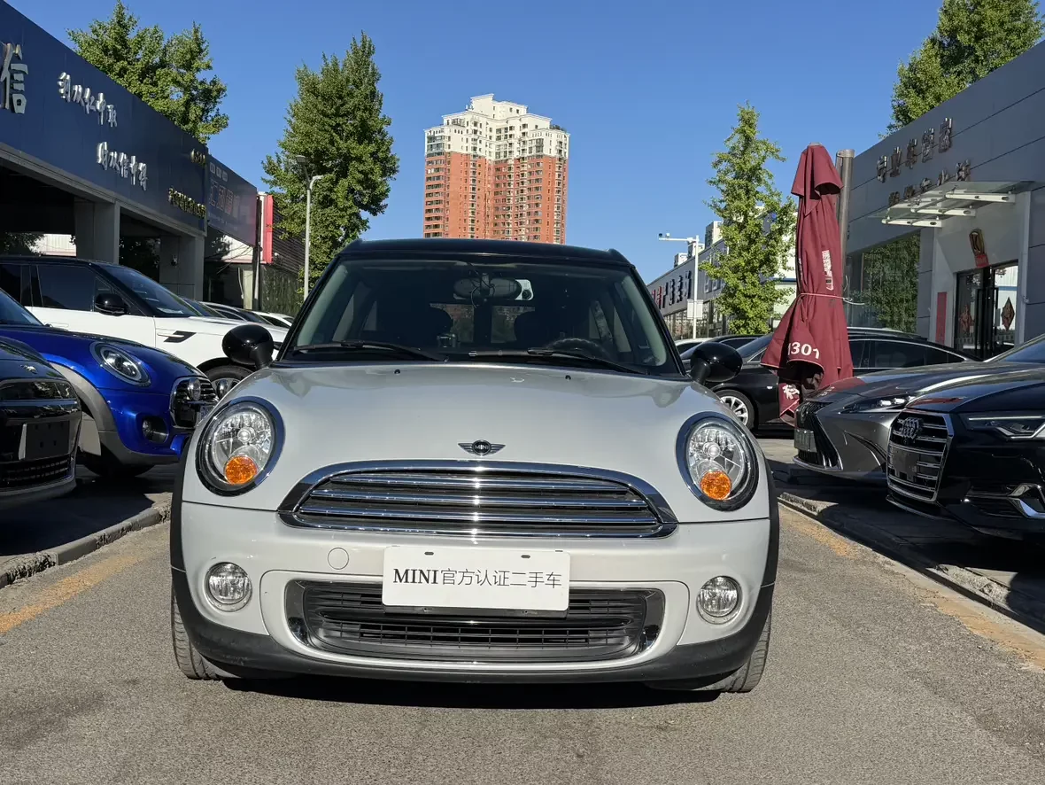 MINI CLUBMAN