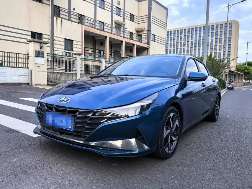 Hyundai Elantra