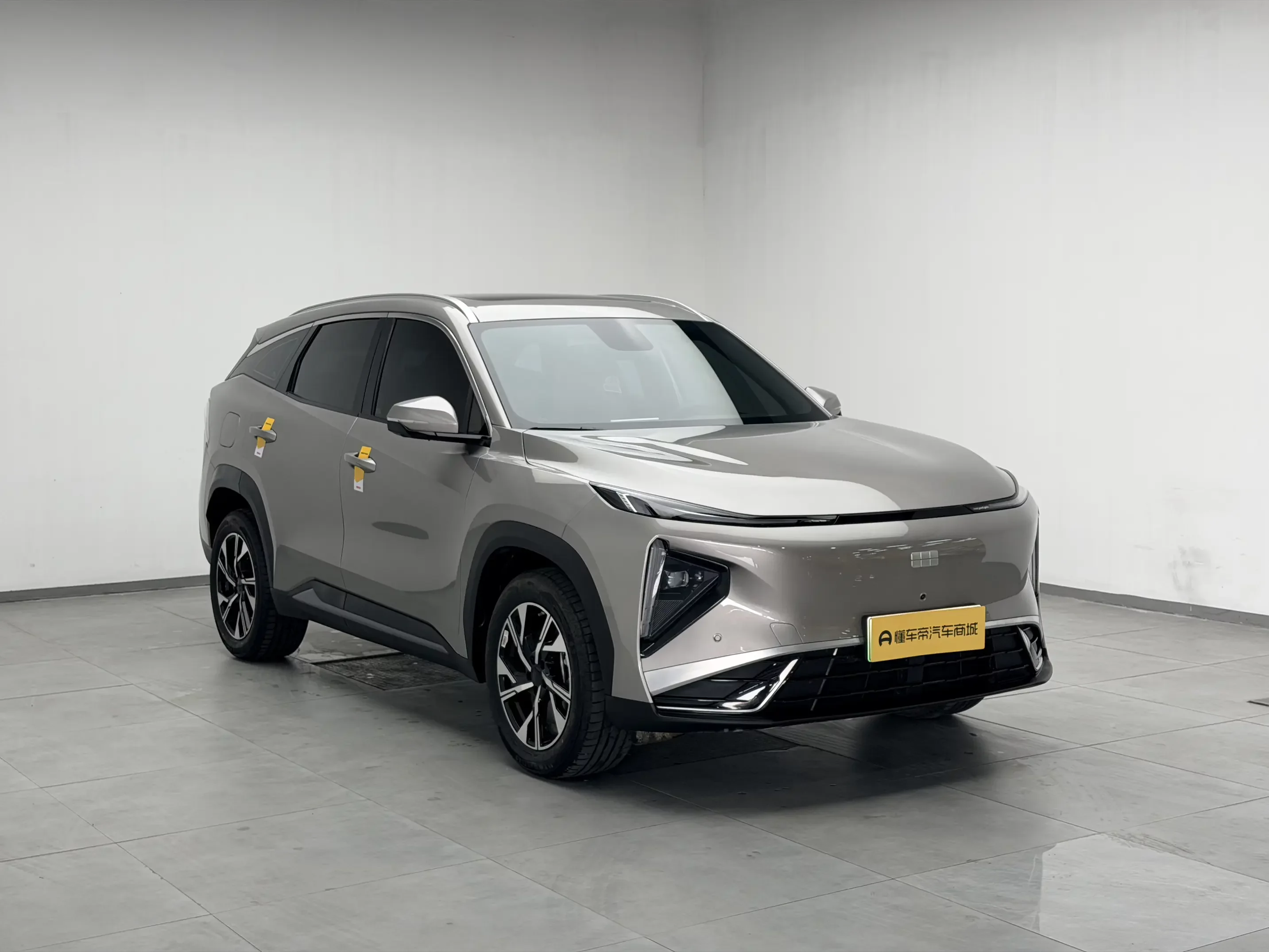 Geely Galaxy L7
