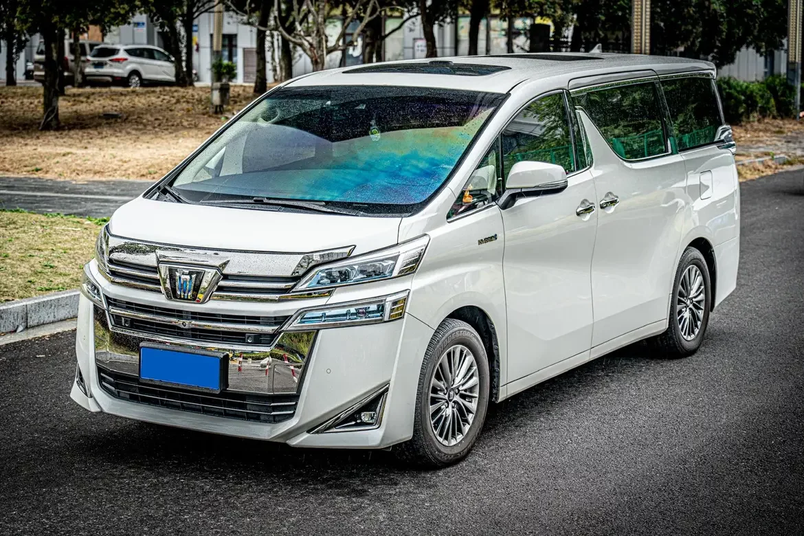 Toyota Crown Wellfire