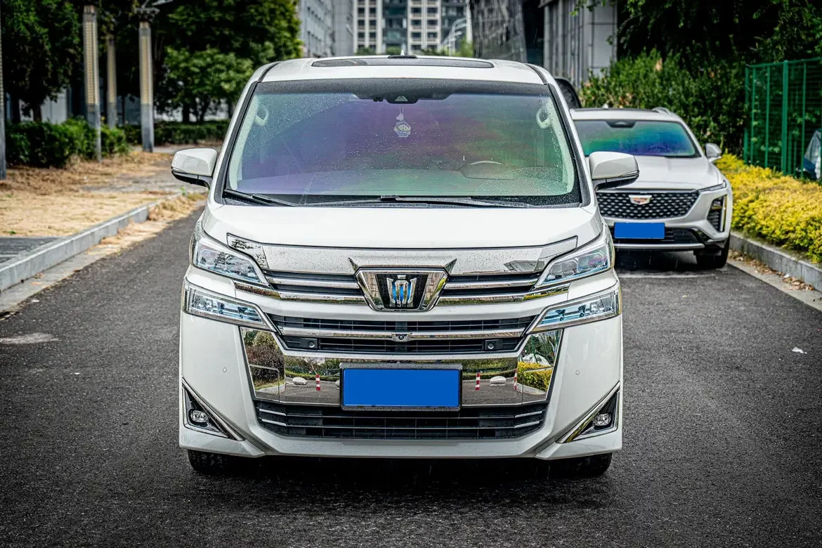 Toyota Crown Wellfire