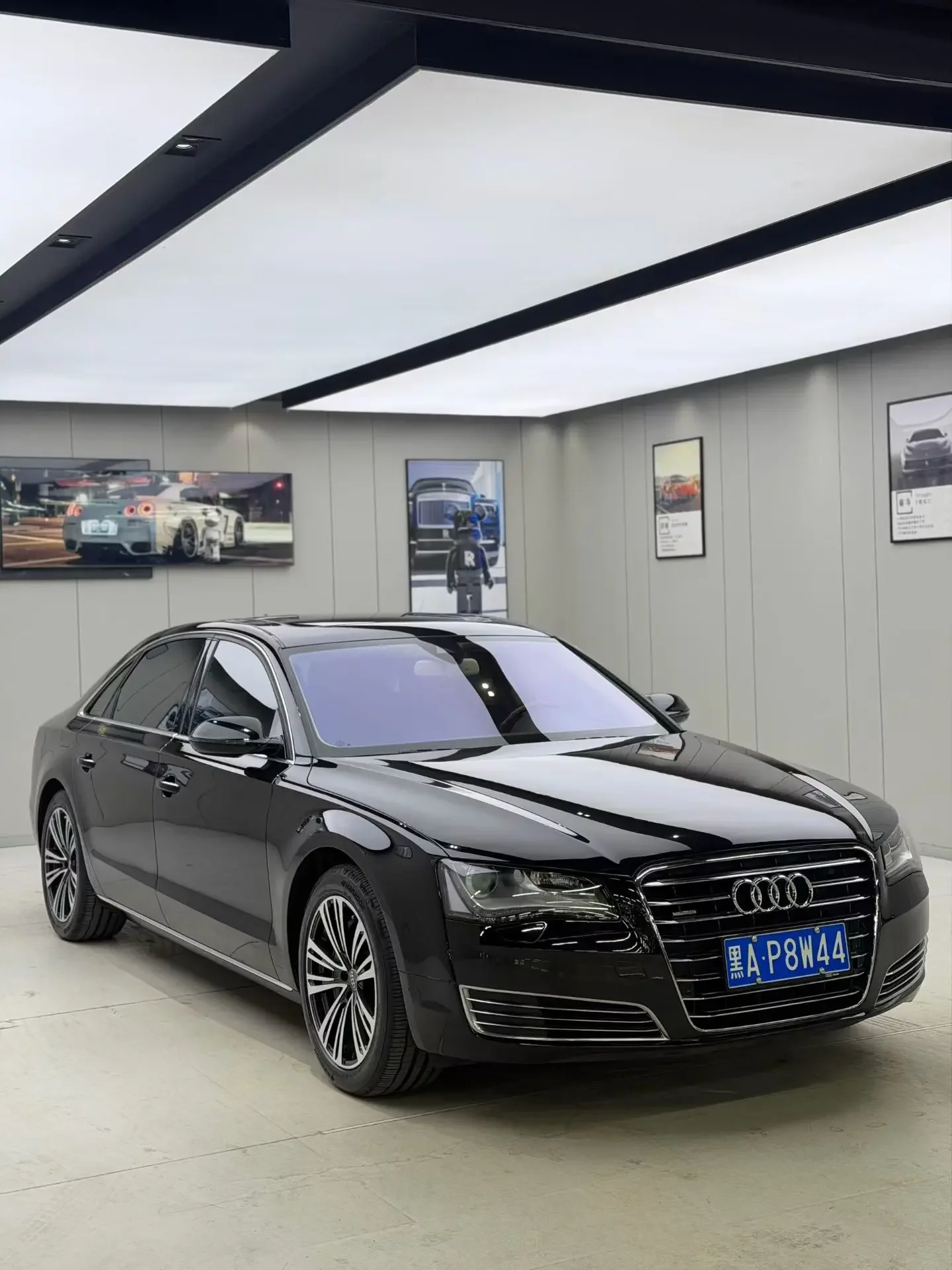 Audi A8