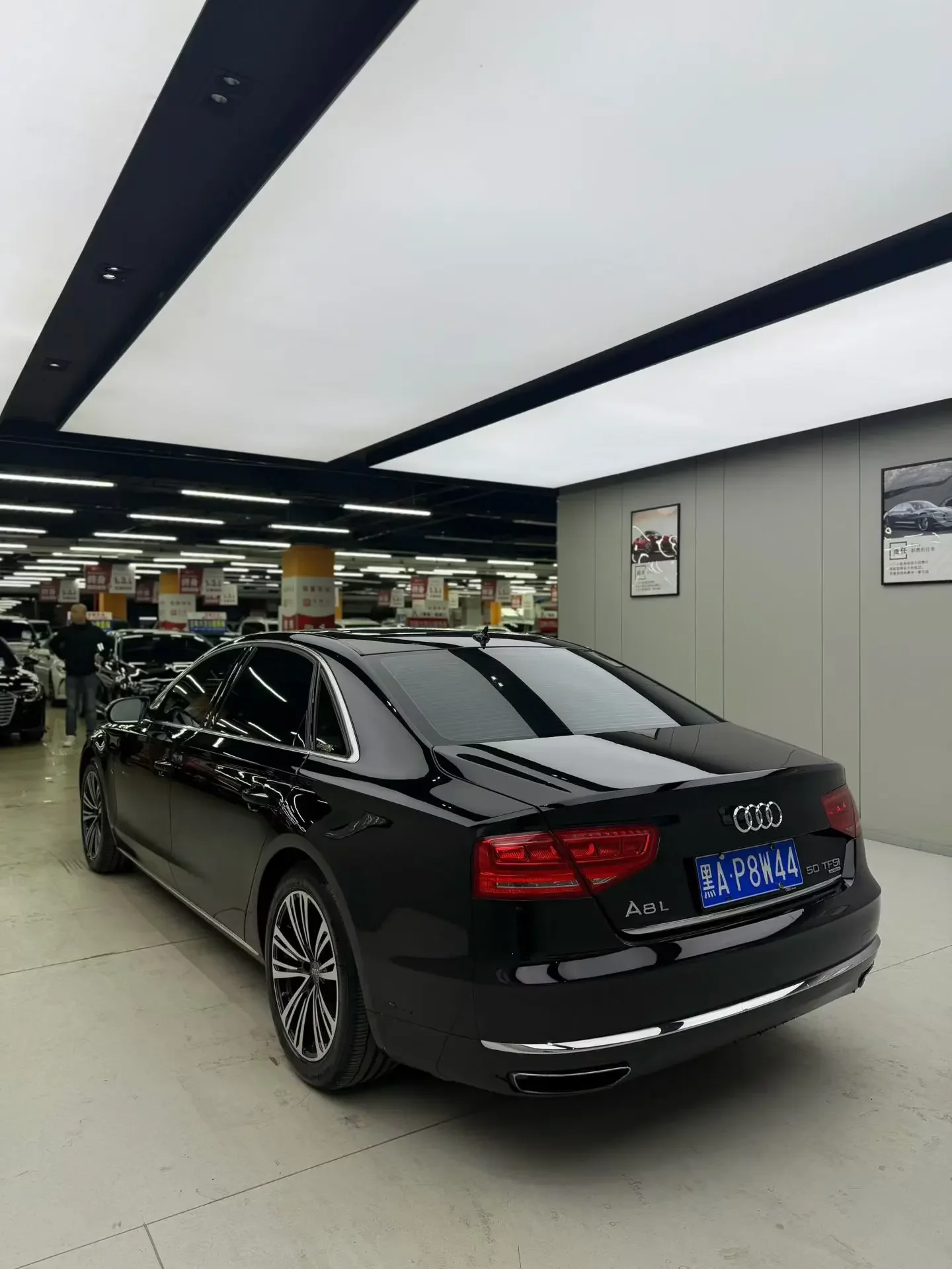 Audi A8