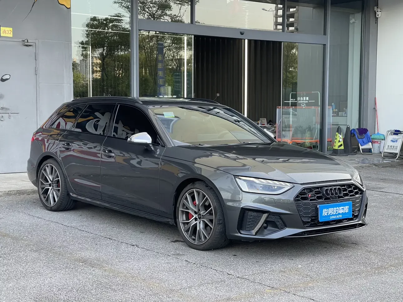 Audi S4