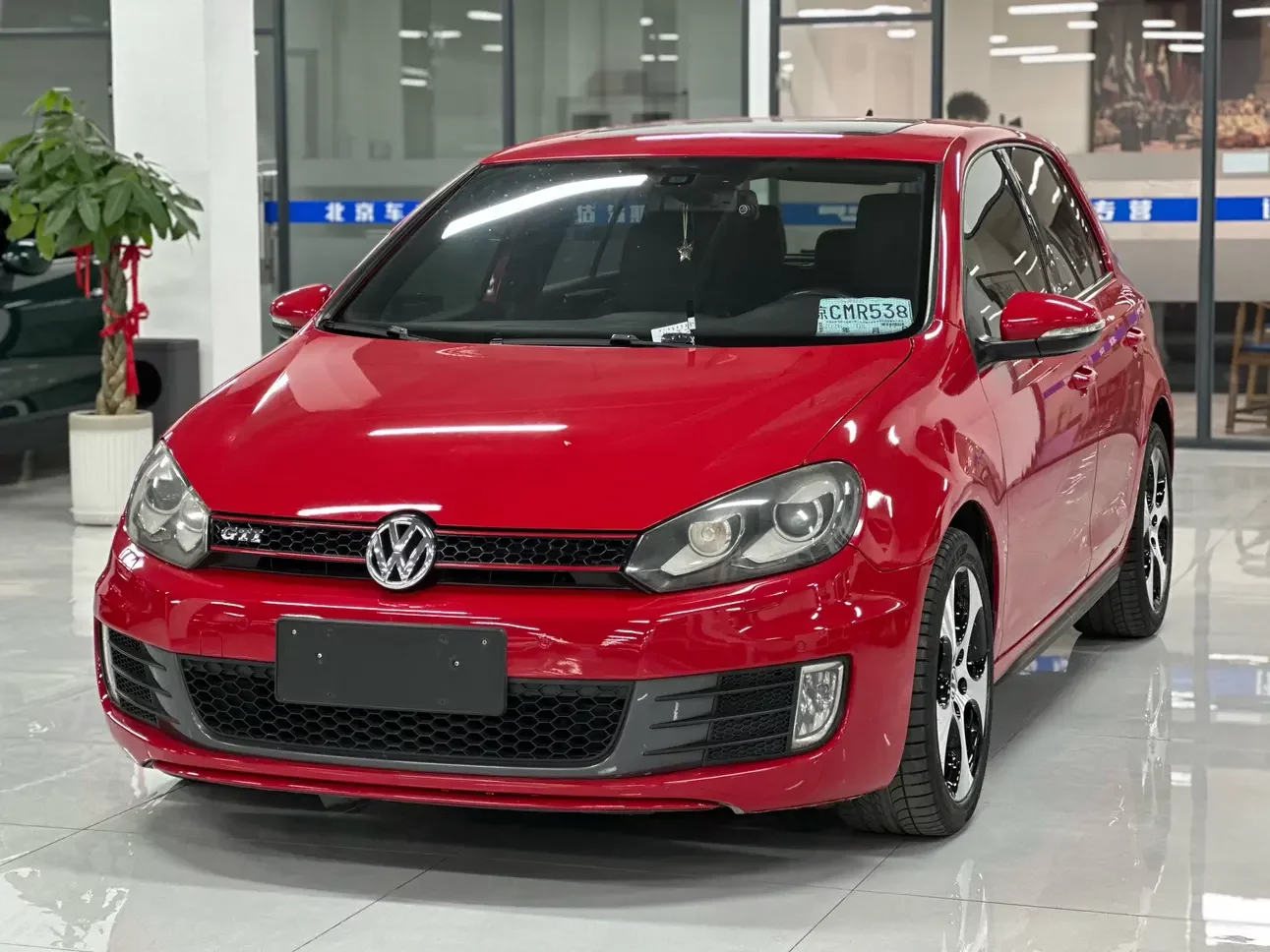 Volkswagen Golf GTI