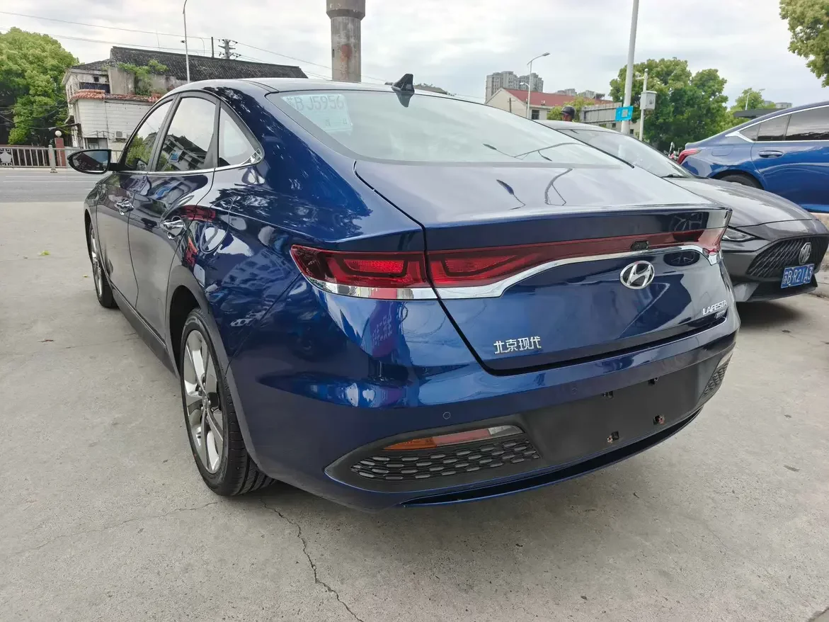 Hyundai Lafesta