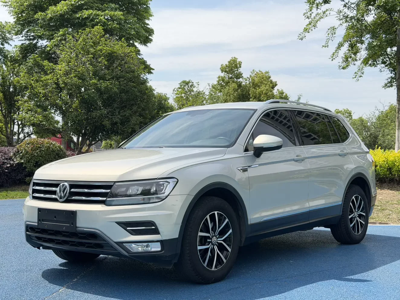 Volkswagen Tiguan L
