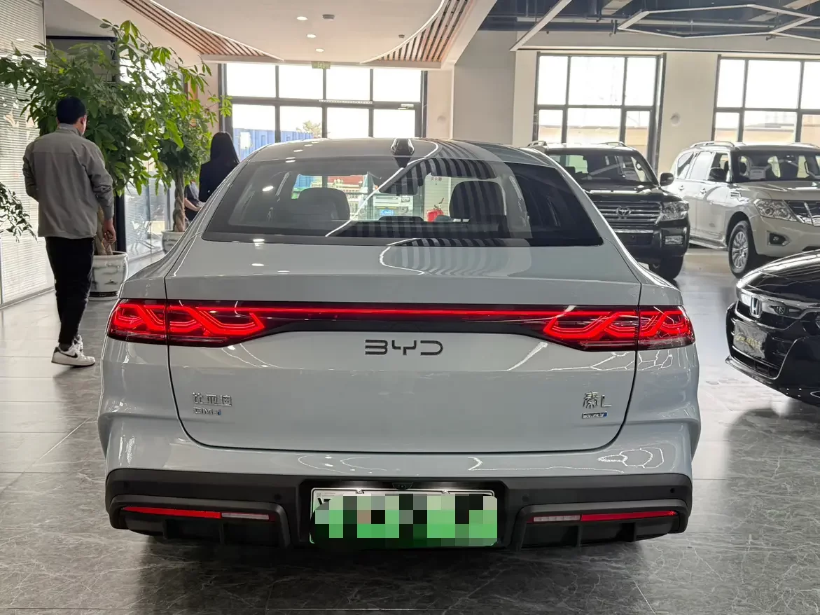 BYD Qin L DM