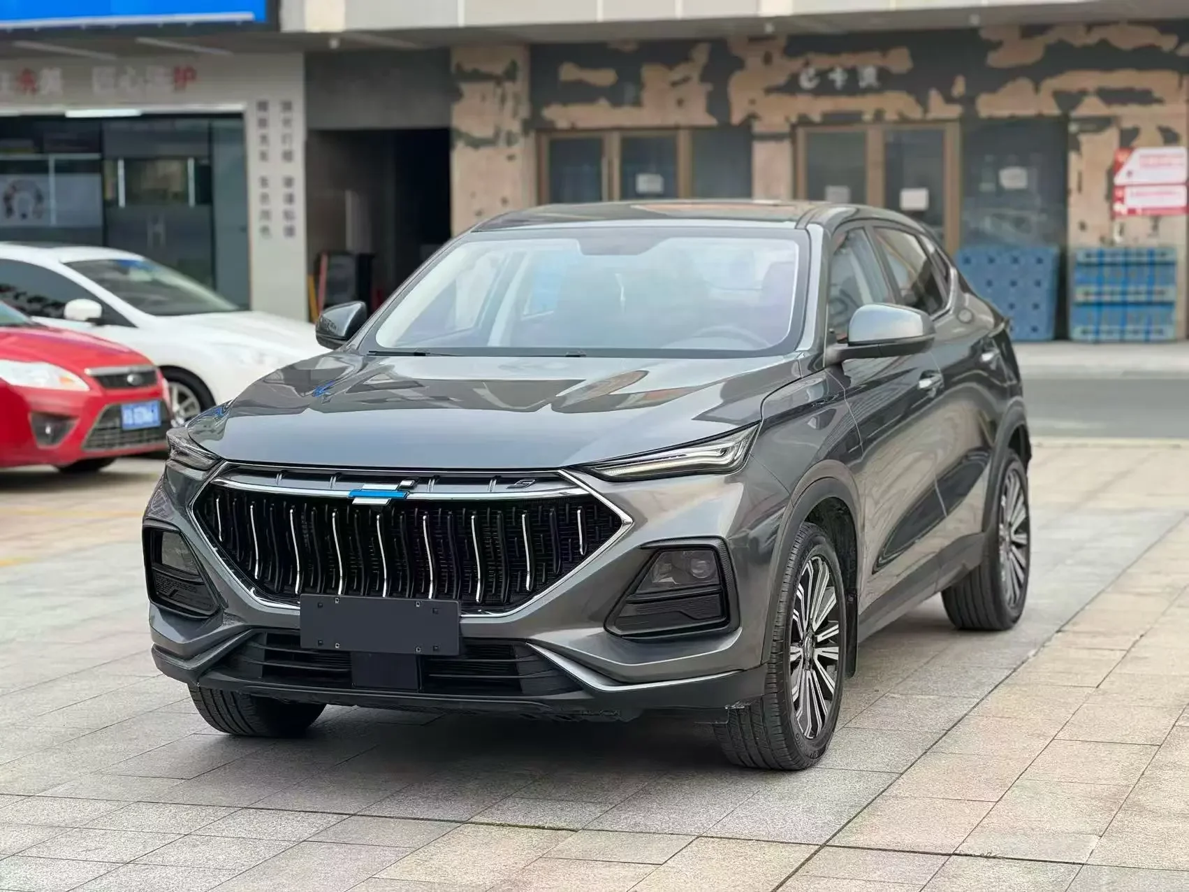 Oshan Changan Auchan X5