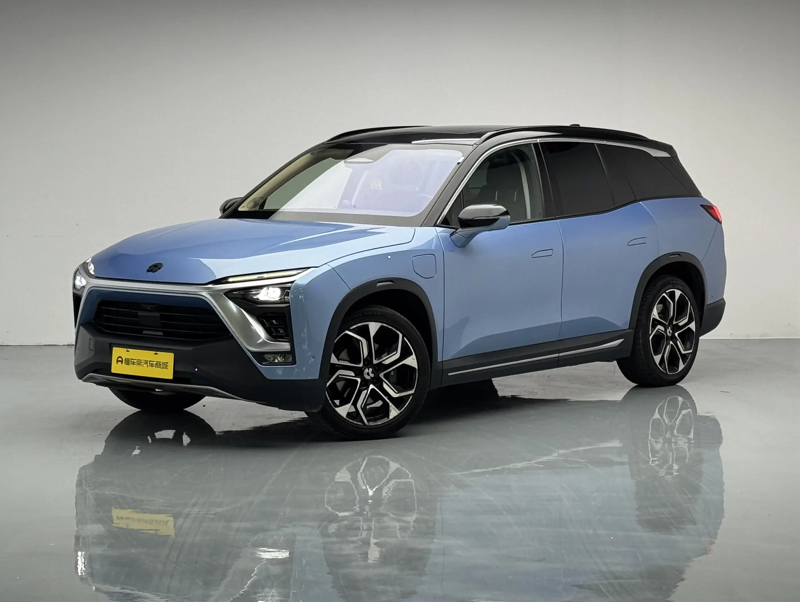NIO ES8