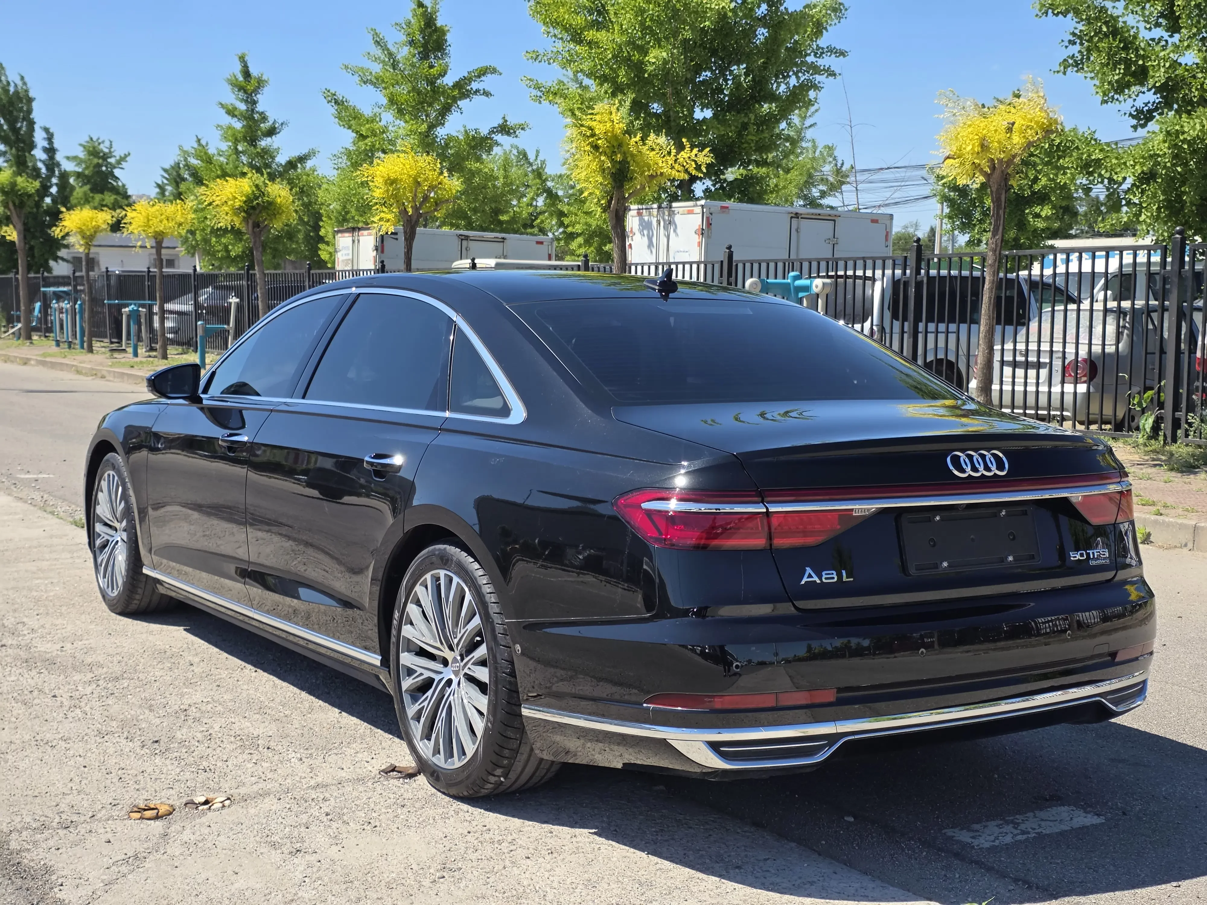 Audi A8