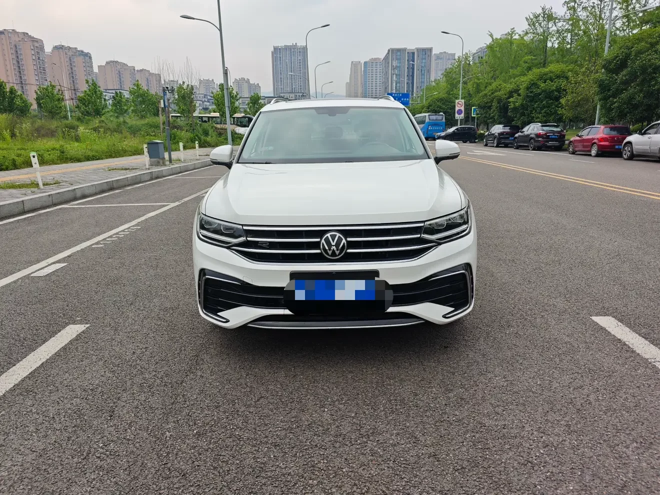 Volkswagen Tiguan L