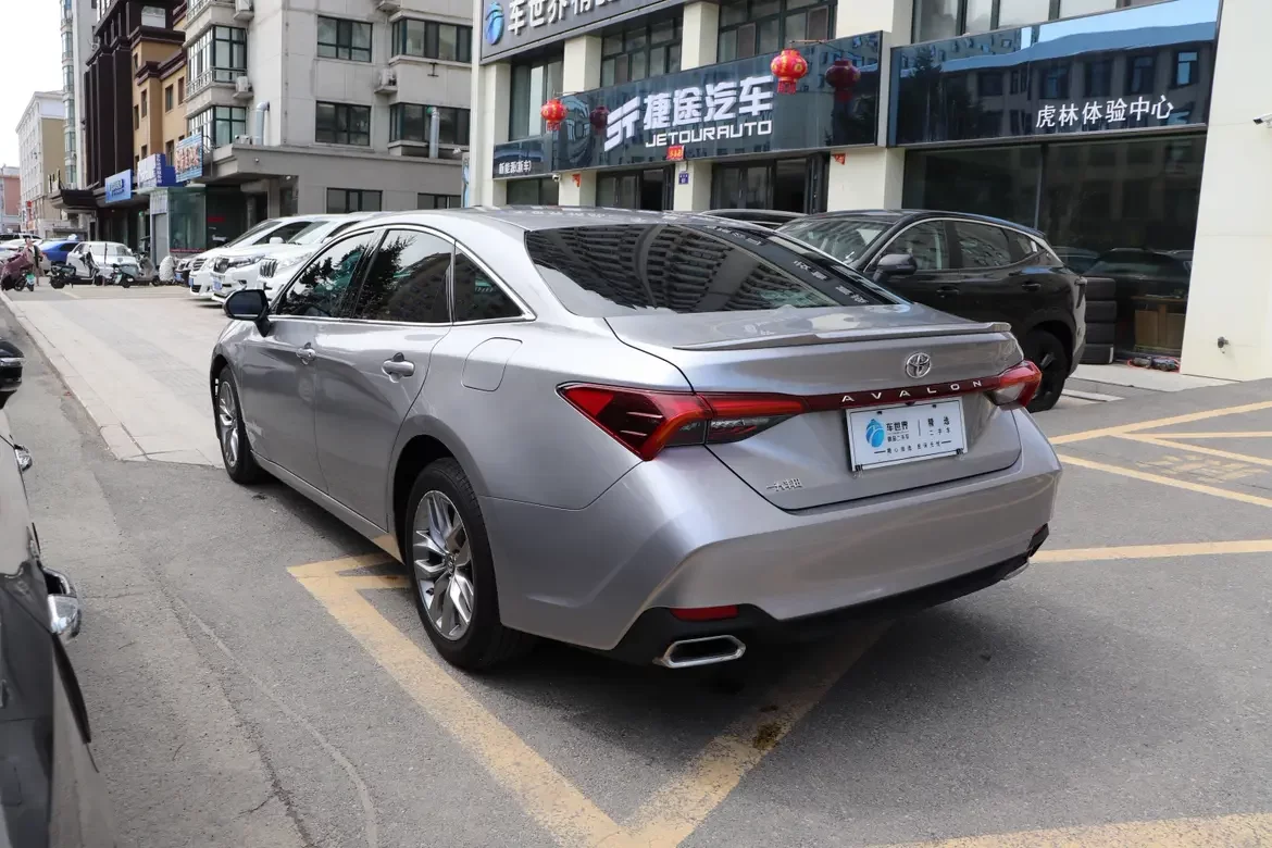 Toyota Avalon