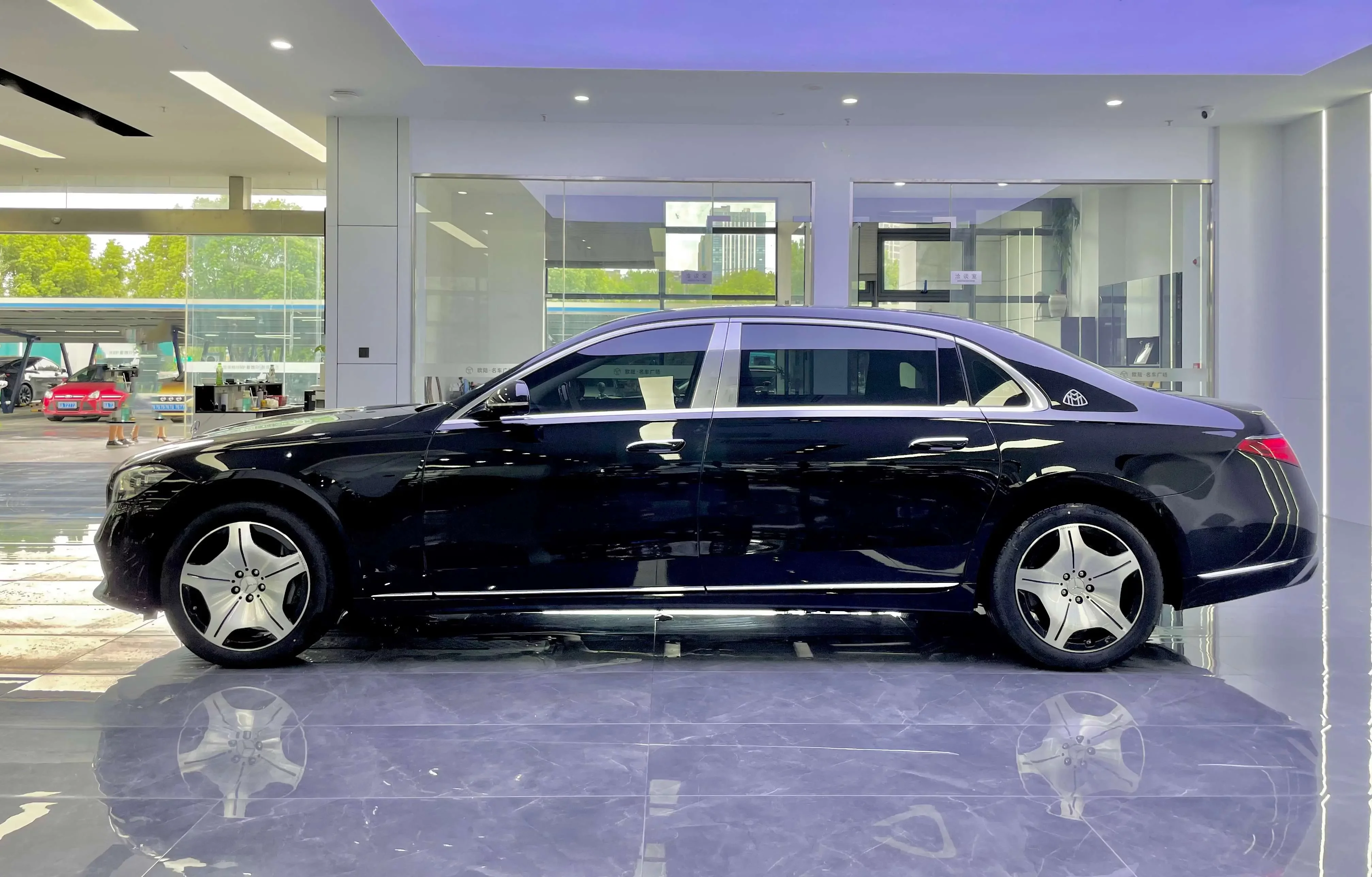 Mercedes-Benz Maybach S-Class