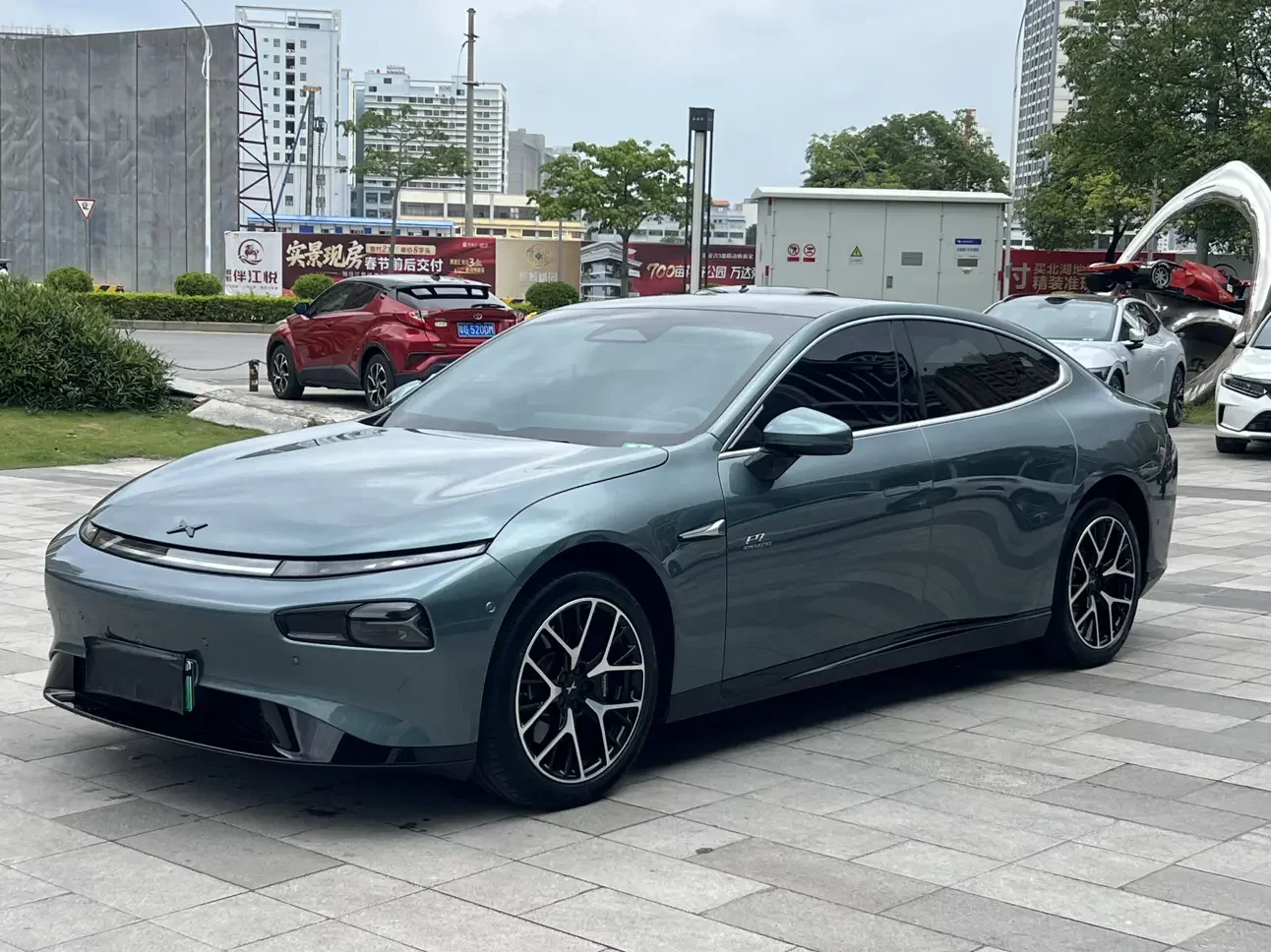 Xpeng P7